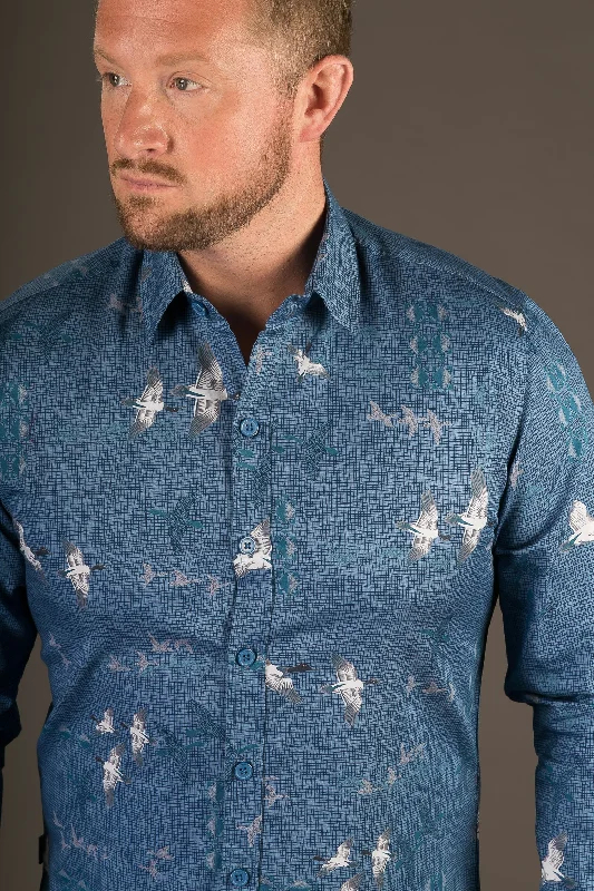 Blue White Geese Birds Print Cotton Slim and Regular Fit Mens Shirt Long Sleeve